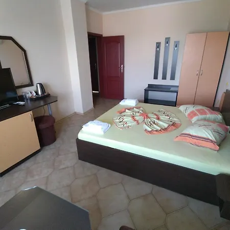 Kamelia 阿赫托波尔