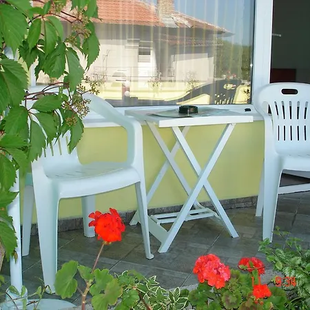 Kamelia Guest house Ahtopol